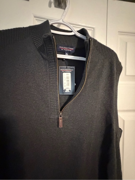 Roundtree & Yorke Other - Roundtree & Yorke Men’s Quarter-Zip Sweater Vest – XL – NWT